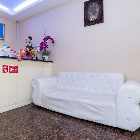Oyo 1228 R & R Motel Johor Bahru Esterno foto