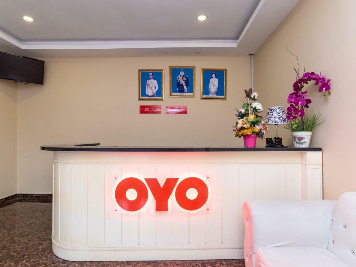 Oyo 1228 R & R Motel Johor Bahru Esterno foto